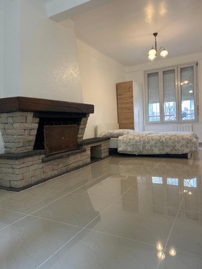 Grand Logement Centre Ville Massy Massy  Luaran gambar